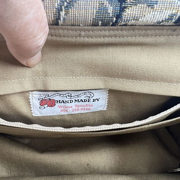 Dog Shoulder Purse Dog Breed Tapestry 2 Handle Handbag Wood Top Close Corgi - Picture 9 of 9